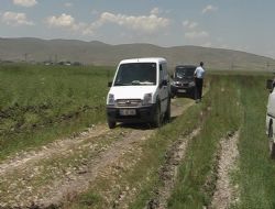 Polis hırsızları tarlada kovaladı